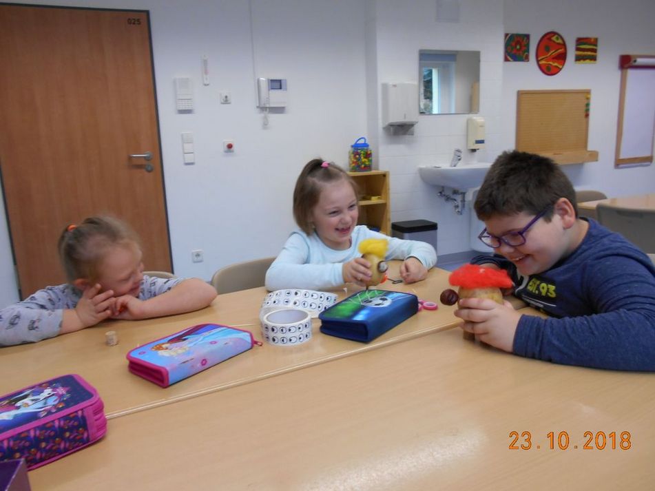 Förderschule Mit Dem Förderschwerpunkt Geistige Entwicklung Kreativtag "Herbst" | Schule mit dem Förderschwerpunkt geistige Entwicklung