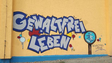 Graffiti aus unserem Projekt „Schule ohne Gewalt“