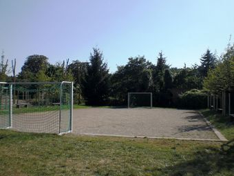 Fußballhartplatz