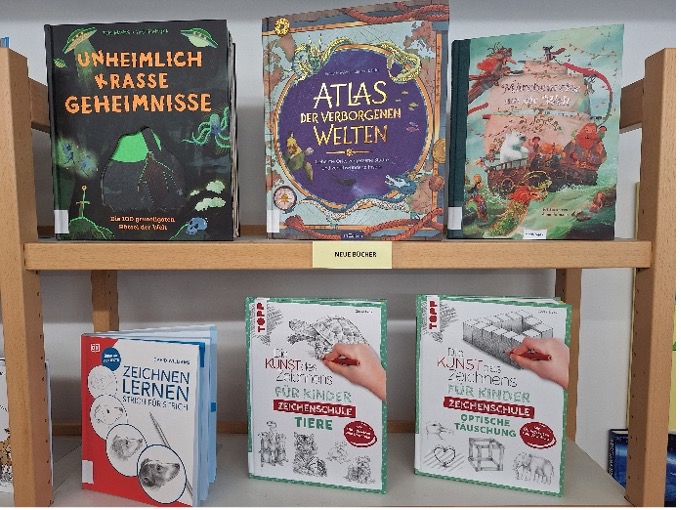 Neue B&uuml;cher in der Schulbibliothek