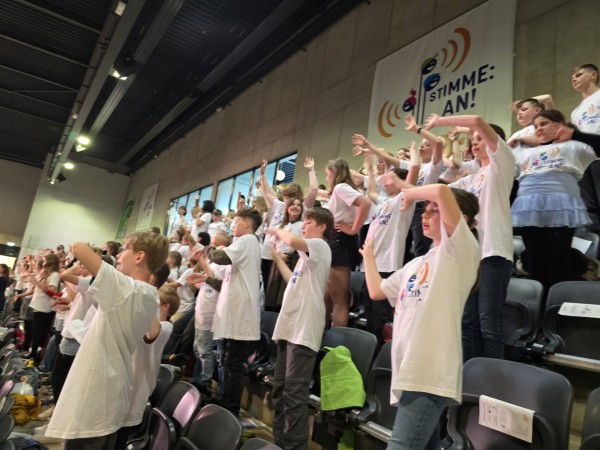 Singen in der Ballsportarena